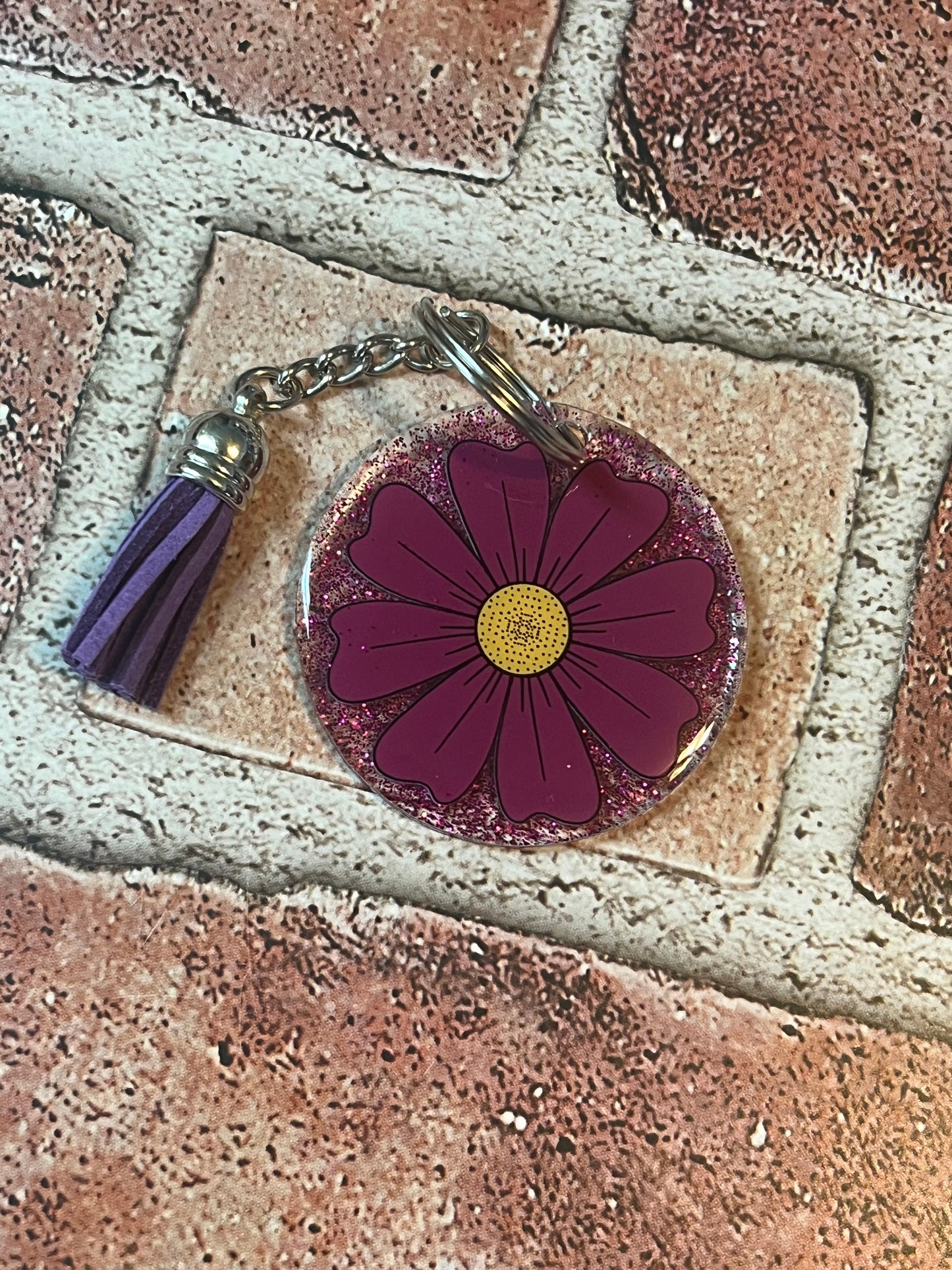 Big purple daisy keychain